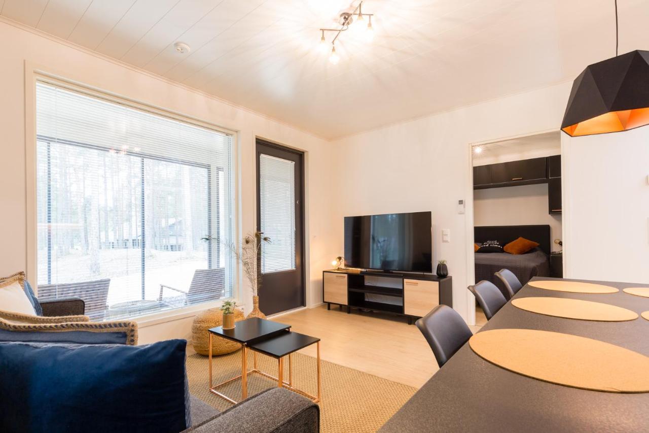 Apartment Tuomenkartano B1 Iso Huoneisto Saunalla Kalajoki Exterior photo